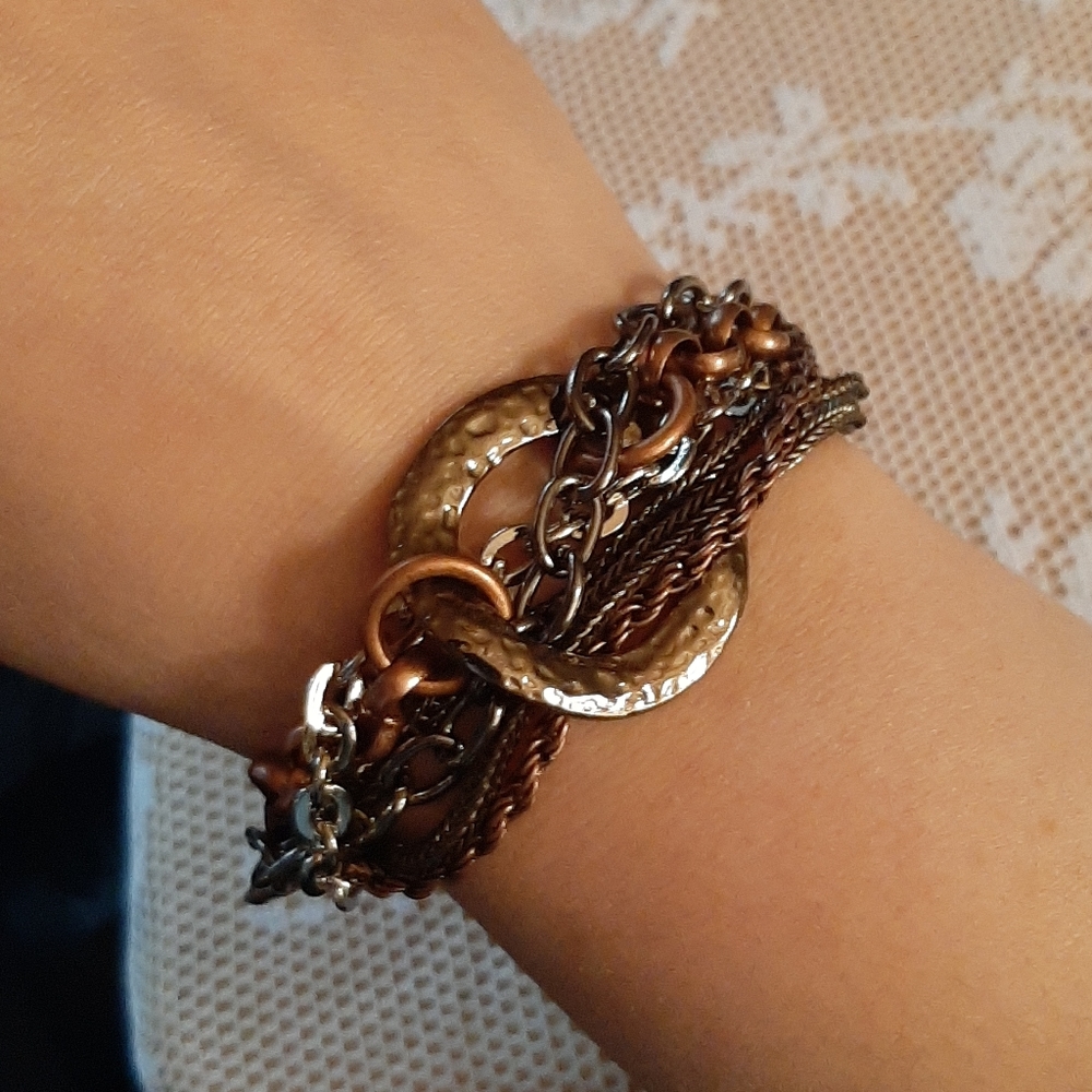 Steampunk Style Bracelet - Picture 3 of 7